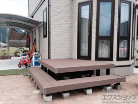 YKKAPのウッドデッキ リウッドデッキ 200＋段床セット 1段 正面・片側面タイプ 施工例