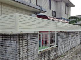 のフェンス・柵 レスティナフェンス7型 横目隠し 施工例