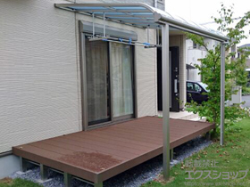のテラス屋根 ヴェクターテラス R型 テラスタイプ 単体 積雪〜20cm対応＋吊り下げ式物干し 施工例