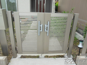 の門扉 ライシス門扉 1型 細横桟 両開き 柱使用 施工例