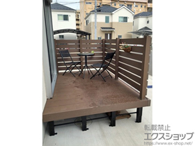 のウッドデッキ リウッドデッキ 200＋リウッドデッキフェンス3型<横スリット> 施工例