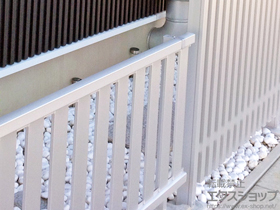 のフェンス・柵 カムフィ15型 たて太格子 フリーポールタイプ 施工例