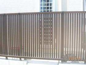 のフェンス・柵 エクスラインフェンス6型 自由柱 施工例