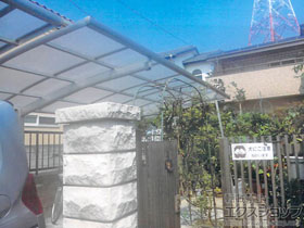 のカーポート プレシオスポート 積雪〜20cm対応+着脱式補助柱　2本入り×1セット 施工例