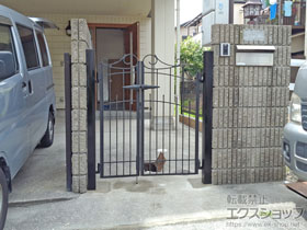 の門扉 プロヴァンス1型 両開き親子 門柱タイプ 施工例