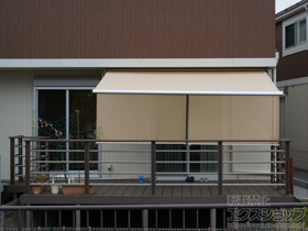 のオーニング・日よけ 彩風CR型 電動(リモコン)式 施工例