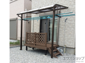 のテラス屋根 プレシオステラス R型 テラスタイプ 単体 積雪〜20cm対応＋吊り下げ物干し 施工例