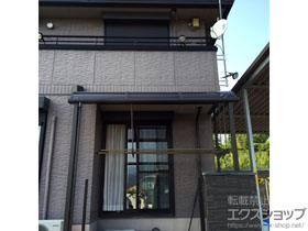 のテラス屋根 ライザーテラスII R型 テラスタイプ 単体 積雪〜20cm対応＋吊り下げ物干し ロング 2本入 施工例