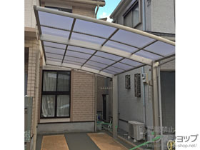 のカーポート プレシオスポート 積雪〜20cm対応＋プレシオスポート 収納式物干しセット2型 2本入り×1セット 施工例