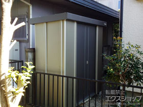 の物置・屋外倉庫 エスケーセブン SK7-50 一般型 (SK7-50)＋エスケーセブン オプション 施工例