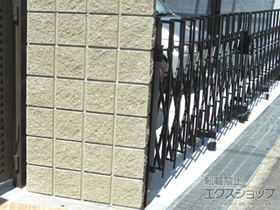 のカーゲート トリップゲート RB型 ノンレール 両開き 64W(32S+32M) 施工例