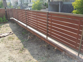 のフェンス・柵 ジオーナフェンス YS型 マテリアルカラー フリーポールタイプ 施工例
