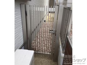 の門扉 レスティン門扉 11型 片開き　門柱使用 施工例