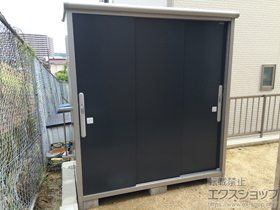 の物置・屋外倉庫 エスモ 一般型(ESD-1809AGLSM) 施工例