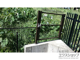 の門扉 メッシュフェンスG10 門扉 片開き 柱使用 施工例