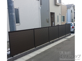 のフェンス・柵 レスティナフェンス5型 目隠しルーバー 自由柱施工 施工例