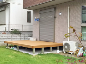 のウッドデッキ リウッドデッキ 200＋デッキ材上止め固定ねじ 施工例