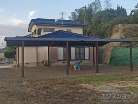 のカーポート レイナツインポートグラン　積雪〜20cm対応+ 屋根ふき材補強部品+たて並列用カバー材 カバー材：60用×1【CCD-WK1-60】 施工例