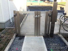 の門扉 エクスライン門扉13型 両開き親子 門柱使用 施工例