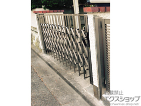 のカーゲート トリップゲート NC型 ノンキャスター 片開き 30S 施工例