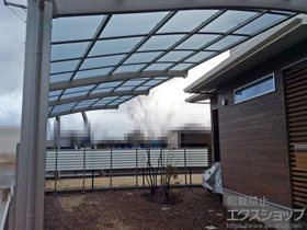 のカーポート ネスカR (ラウンドスタイル) 縦連棟　積雪〜20cm対応＋ロング柱25用 2本入り×2セット 施工例