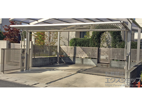 のカーゲート ルシアスアップゲートワイド 2型 たて格子 電動 施工例