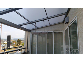 のバルコニー・ベランダ屋根 スピーネ F型 屋根タイプ 単体 積雪〜20cm対応＋吊り下げ物干しAセット 標準2本入り×1セット 施工例