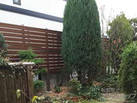 のフェンス・柵 ジオーナフェンスYS型 アルミ多段柱II使用 マテリアルカラー 施工例