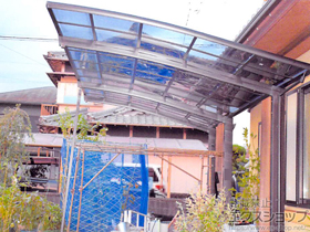 のカーポート ネスカR (ラウンドスタイル) 延長 積雪〜20cm対応＋着脱式サポート ロング柱25用 3本入り×1セット 施工例