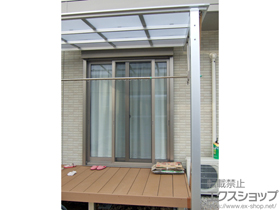 のテラス屋根 フーゴF テラスタイプ　単体 積雪〜20cm対応＋竿掛けセットS 2本入 施工例