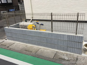 のフェンス・柵 ハイグリッドフェンスN8型 フリーポールタイプ 施工例