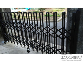 のカーゲート トリップゲート ペットガード型 ノンレール 片開き 26S 施工例