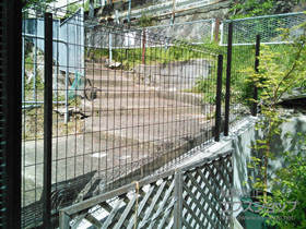 のフェンス・柵 イーネットフェンス1F型 自由柱タイプ 施工例