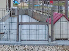 の門扉 ハイグリッド門扉N8型 片開き　柱使用 施工例