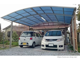 のカーポート レイナツインポートグラン　積雪〜20cm対応+水平式物干し 標準 2本入り×1セット 施工例