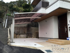 のカーポート レイナポートグラン 積雪〜20cm対応＋着脱式サポート 標準・ハイルーフ兼用 2本入り×1セット＋ 屋根ふき材補強部品 1セット 施工例