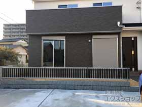 のフェンス・柵 ルシアスフェンスF03型 たて半目隠し 木調カラー 自由柱施工 施工例