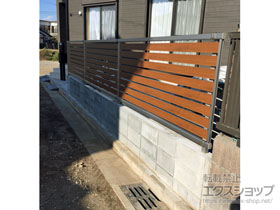 のフェンス・柵 ルシアスフェンスF04型 横半目隠し 自由柱 施工例