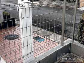 のフェンス・柵 ハイグリッドフェンスUF8型 フリーポールタイプ 施工例