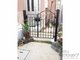 の門扉 トラディシオン門扉1型 両開き親子　門柱使用 施工例