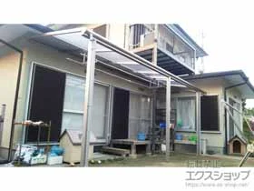 YKKAPのテラス屋根 ヴェクターテラス F型 テラスタイプ 連棟 積雪～20cm対応 片入隅納まり 施工例