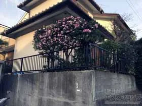 Value Selectのフェンス・柵・塀 ミエッタフェンス 防犯たて格子タイプ 自由柱 施工例