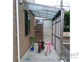 のストックヤード スピーネストックヤードF型 1500 パネルタイプ スクリーン仕様 施工例