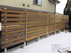 のフェンス・柵 マイティウッド デコ 7段 隙間20mm 施工例