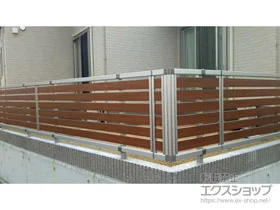 YKKAP̃tFXEE VAXtFXF04^  ؖڃJ[ R{H {H