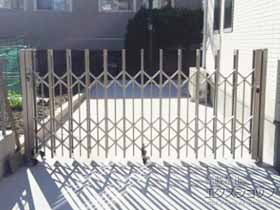 のカーゲート アルシャインII PG型R(ペットガード) Aタイプ ノンレール 片開き 270S 施工例