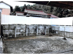 のフェンス・柵 レスティナフェンス5型 目隠しルーバー 自由柱施工 施工例