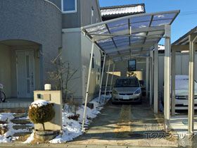 のカーポート レイナポートREグラン 縦連棟 前下がり積雪〜30cm対応*オプション併用時に限る 施工例