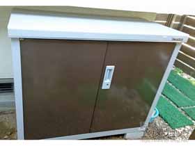 の物置・屋外倉庫 アイビーストッカー 1100×515×903 BJX-115A-TB 施工例