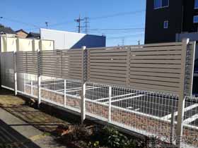 の プレスタフェンス 7Y型 横スリット 2段柱[60角]（パネル1段） 施工例